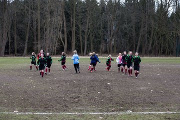 Bild 5 - B-Juniorinnen MTSV Olympia Neumnster - TSV Klausdorf : Ergebnis 4:0 (Abbruch)